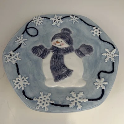 "Muñeco de nieve Bella Casa con copos de nieve de Ganz plato de galletas de cerámica azul 8""" Foto 1 de 4
