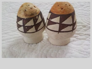Vintage acoma Pueblo pottery Salt & Pepper Shakers - Picture 1 of 3