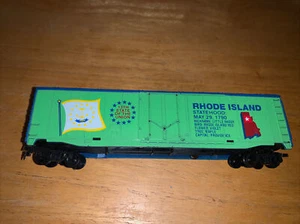 Vintage Tyco HO Scale State of the Union "Rhode Island" 50’ Plug Door Boxcar - Picture 1 of 5