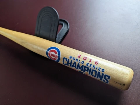 CHICAGO CUBS 2016 WORLD SERIES CHAMPIONS 18" MINI SOUVENIR WOOD BASEBALL BAT Cover
