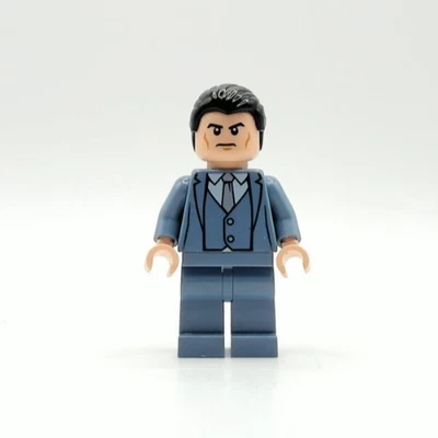 Брюс Уэйн — песочно-синий костюм — 6860 — минифигурка Бэтмена II супергероя LEGO DC - Изображение 1 из 4
