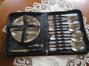 Picknick Geschirr Set - Bild 1 von 2