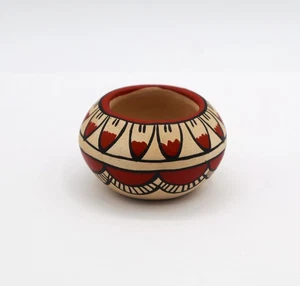 Mini Jemez Topf polychrome Federn Lucy Toledo 2" W Artisan EDPM10 - Bild 1 von 8