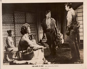 ORIGINAL VINTAGE CINEMA STILL PHOTO MOVIE FIVE GATES TO HELL KEN SCOTT - Imagen 1 de 2