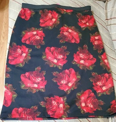 BETSY JOHNSON Skirt, Large, Floral, Knee Length - Image 1 of 4