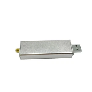 Brand New Consumer Electronics Antenna Base 0.1MHz-1.7GHz RTL2832U+R820T2 Chip - Zdjęcie 1 z 6