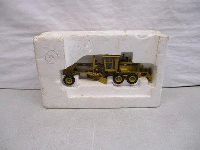 Ertl Caterpillar CAT 140H Scraper - Image 1 of 2