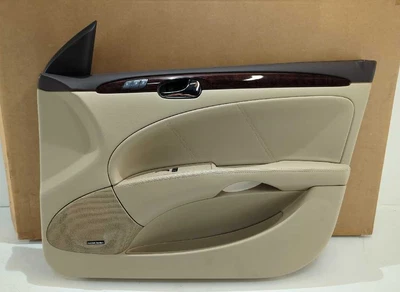 New OEM GM Front Door Trim Panel 2006-2011 Buick Lucerne Cashmere RH 20938185 - Image 1 of 4