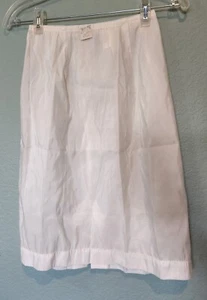 SKIRT LINER HALF SLIP VINTAGE AMERICAN MAID White NOS w/ tag Pin Up sz 24 S M - Picture 1 of 8