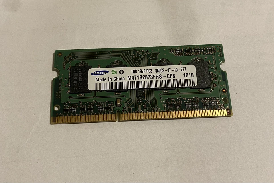RAM SAMSUNG  1GB 1RX8 PC3-8500S-07-10-ZZZ  (93) - Immagine 1 di 1