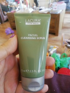 lacura men's moisturiser
