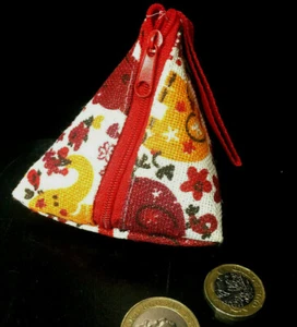 Girls fun triangle shaped coin purse with elephant print  - Picture 1 of 4