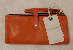 Lucky Brand Koda Leder Geldbörse rechteckig Clutch (Farbe heißt Chili) Neu mit Etikett - Bild 1 von 10