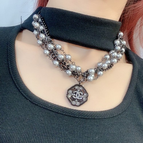 Collana CHANEL Moda Perla Corta CCS Cristallo Intarsiato 24C