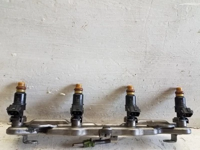 Honda Civic EX 2006-2011 1,8 L inyector de combustible y riel RNAA027 (M300) Foto 1 de 2