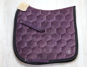 Eskadron Schabracke Velvet Deepberry Heritage WB Dressur - Bild 1 von 4
