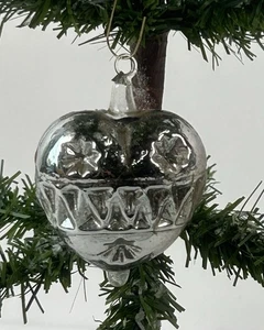 2206/25 1x sehr alter Christbaumschmuck  Weihnachtsschmuck Herz GLASÖSE - RAR - Bild 1 von 3