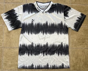 Camiseta de fútbol vintage de los 90 PUMA #3 para hombre M/L blanca negra hecha en EE. UU. - Imagen 1 de 9