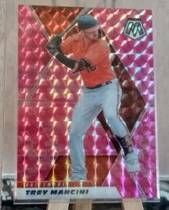 2021 Panini Mosaic #2 Trey Mancini pink camo prizm Baltimore  - Bild 1 von 2
