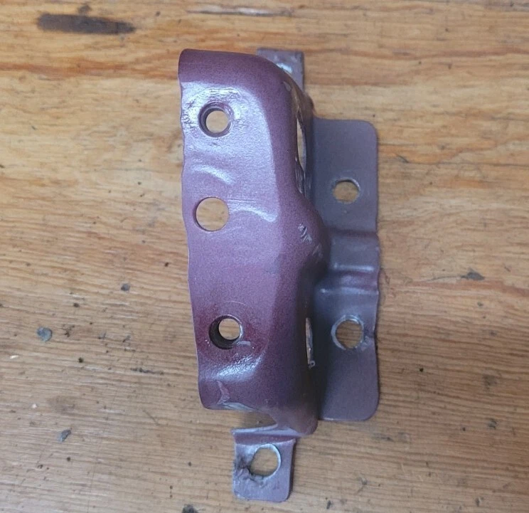 Placa de montaje bloque reposapiés izquierdo Toyota Supra MK3 1986.5-92 Foto 1 de 1