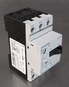 Siemens 3RV1011-1CA10 Motor Starter Protector                             Loc4E5 - Picture 1 of 4