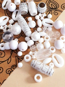 30g Acrylperlen im Mix zum Fädeln Basteln Schmuckzubehör Beads Spacer Deko Weiß - Bild 1 von 2