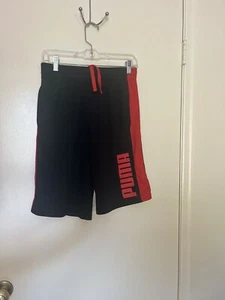 Pantaloncini corti ragazzo PUMA nero/rosso elastico/chiusura con coulisse taglia XL (18/20) - Foto 1 di 3