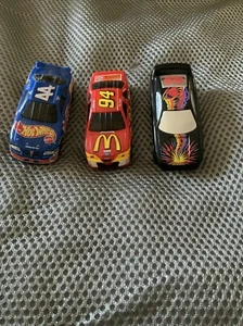Hot Wheels Slot Car  Lot - McDonald’s #94, Hot Wheels #44, Black Tornado - Picture 1 of 5