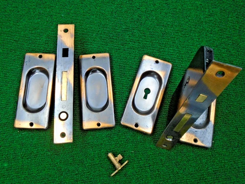 1907 New Old Stock PENN COMPLETE POCKET DOOR MORTISE LOCK SET w/KEY (19103-2) Cover