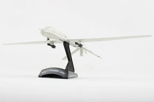 USAF CIA MQ1 Predator UAV Drone 1/87 Scale Diecast Model with Stand - Picture 1 of 8