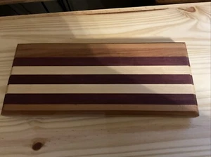 Wood Charcuterie Board w/ Rubber Feet - Picture 1 of 2