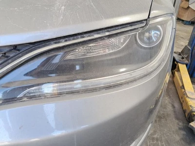 Chrysler 200 2015 conductor conjunto faro izquierdo proyector halógeno usado Foto 1 de 4