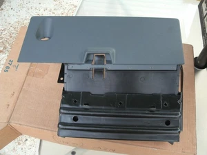 GM Glove Box Assembly 60's/70's - New in original GM Box #14082525 - 75J6 - Picture 1 of 15