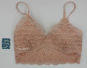 NUEVO CON ETIQUETAS FREE PEOPLE OB108673 ""Sunrise to Sunset" Crochet Suave Bralette, Rosa Lirio, S - Imagen 1 de 6