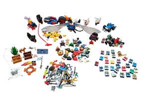 Lego Konvolut Ersatzteile u.a. Köpfe, Waffen, Torsos, Fahrzeuge etc. - Bild 1 von 19