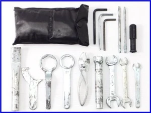 6x09WA69 HONDA 2001 CB1300SF SC40 Genuine in-vehicle tool set - Picture 1 of 7