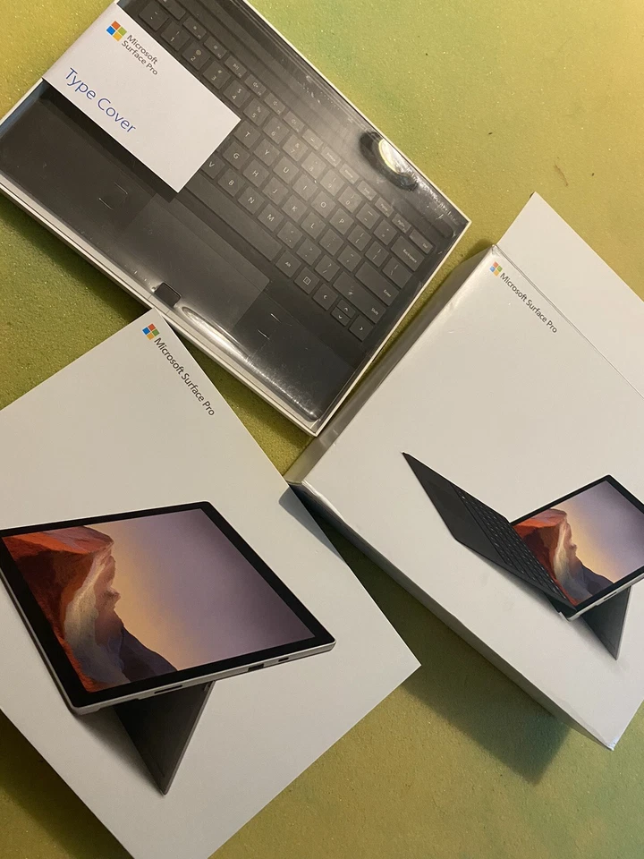 Microsoft Surface Pro 7, Wi-Fi, 12.3 inch - Silver - Image 1 of 4