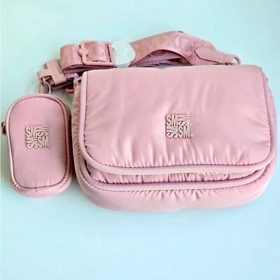 Bandolera Steve Madden Holli Puff de nailon con bolsa. Foto 1 de 4