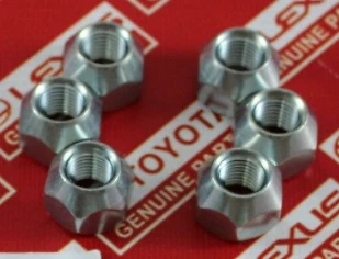 x24 Toyota Land Cruiser Lug Nut 15in Steel Wheel FJ40 FJ45 FJ55 NEW OEM Genuine Foto 1 de 4