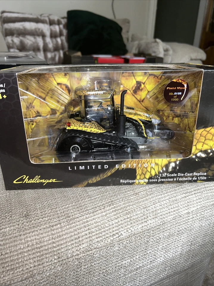 USK 10603 CAT CHALLENGER Agco Python  Tractor MT775E Diecast New Mint RARE 1.32 - Image 1 of 4