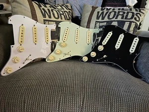 Stratocaster Vintage 1963 boutique hand scattered wound loaded 5 way pickguard - Picture 1 of 24