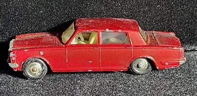 MATCHBOX LESNEY #24 RED ROLLS ROYCE SILVER SHADOW ENGLAND. Our T7365 - Image 1 of 4