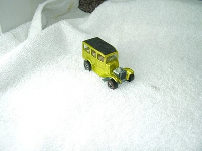 Hot Wheels Redline  Yellow Classic 31 Woody Textured Roof Mint Minus - Image 1 of 4