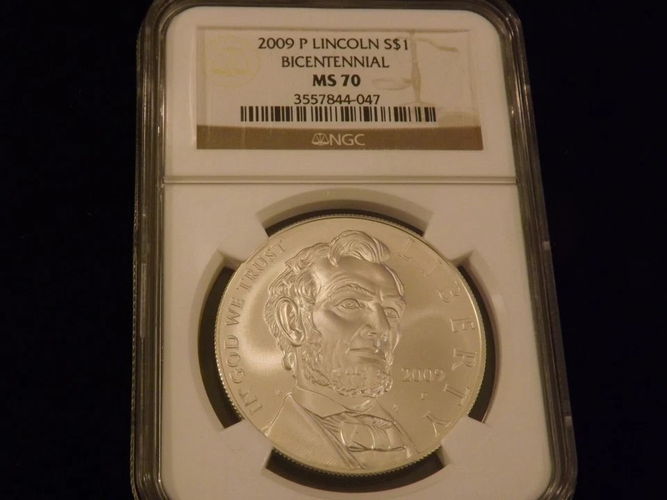 2000-P   $1         Abraham Lincoln      Bicentennial        NGC  MS 70 - Image 1 of 2