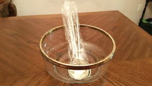 NIB I PREZIOSI Italy Round Crystal Salad Bowl 9" 24K Gold Plated Trim & Servers  - Picture 1 of 7