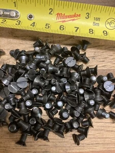 Lotto (25) Viti svasate a testa piatta a fessura M 4 x 0,75 x 6 mm, Acciaio, Nero - Foto 1 di 3