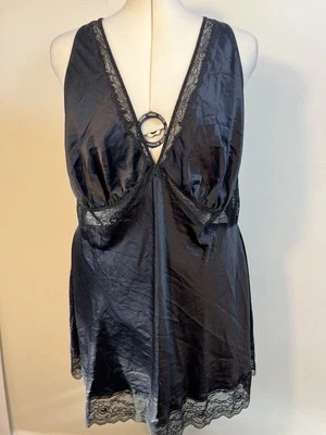 Lencería para mujer talla 26/28 Sophie Thealet negro encaje T espalda cacique Foto 1 de 4