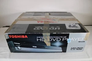 Toshiba HD-DVD player HD-A2W (HD-A2WKU) Remote, Original Box, plus BONUS FILMS - Picture 1 of 24