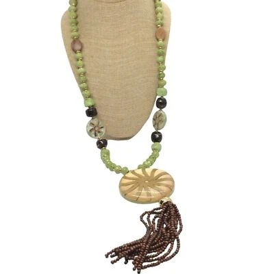 COLLAR BORLA COLGANTE CHICO'S KRISTI MADERA VERDE MEDALLÓN GRANDE DECLARACIÓN Foto 1 de 4