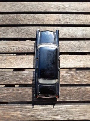 Tschaika GAZ-13 Made in USSR Maßstab 1:43 Modellauto - Bild 1 von 4